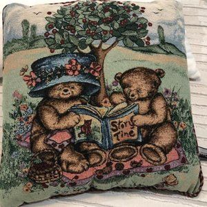 🟢 NWT NEW Vintage - Teddy Bear Tapestry Pillow - Mary Parker Design/Story Time